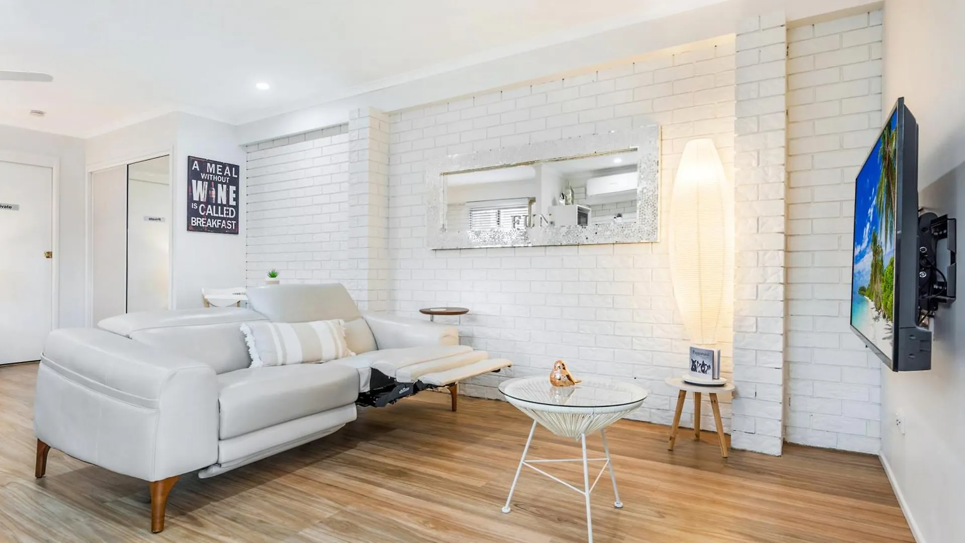 Comfortable & Convenient Coastal Studio ماروتشيدور أستراليا